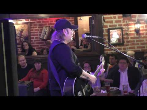 Видео: Артур Беркут - Потерянный Рай (Ария) в клубе Швайн 17.02.2017 г.