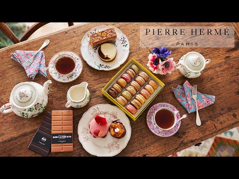 Видео: Кофе, выпечка и обед в одном Pierre Hermé в мире
