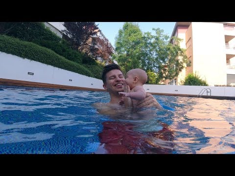 Видео: VLOG: ОН ХОЧЕТ СЪЕСТЬ ТВОИ ПАЛЬЦЫ! 05.07.19