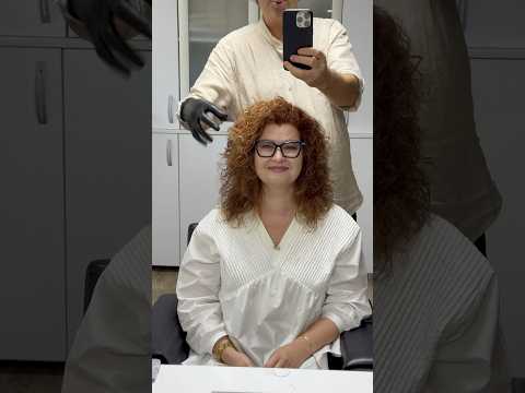 Видео: А ты умеешь стричь кудрявые волосы красиво? #hair #haircut #hairstyle