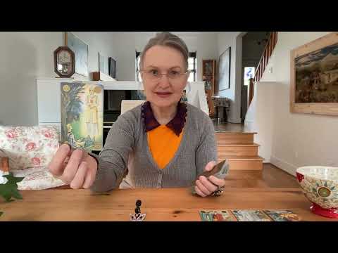 Видео: Он в бешенстве! Что Он Понял про Вас? Что Осознал? Что происходит в его жизни #колена таро онлайн