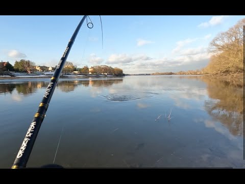 Видео: ШИКАРНАЯ ПОГОДА, НО... Москва-река, Чулково! Зимний СПИННИНГ, рыбалка на ДЖИГ и ВОБЛЕРЫ ночью!