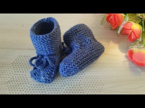 Видео: Простые пинетки спицами
