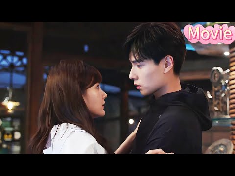 Видео: 💥 богиня принимает ванну — и это мгновенье захватывает сердце 🔥 гениальный парень признаётся