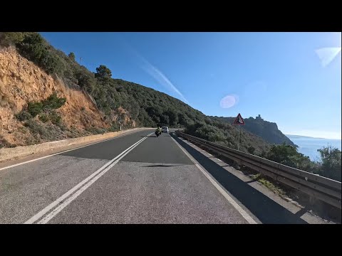 Видео: Пол часа релакса под саксофон на мотоцикле вдоль средиземного моря от Livorno до Roma