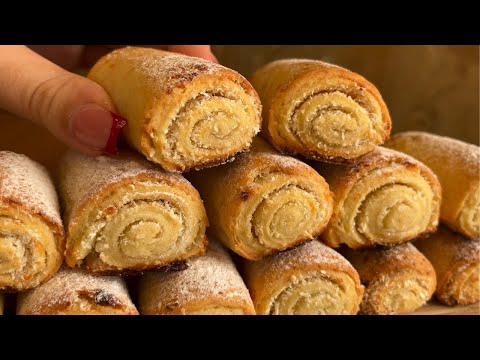 Видео: 10 хвилин і трішки сиру - ЛЕГКЕ СИРНЕ ПЕЧИВО з НАЧИНКОЮ!