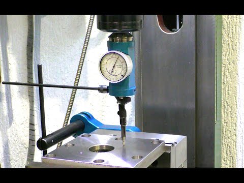 Видео: Центроискатель