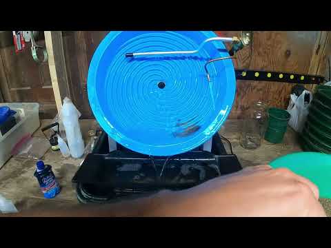 Видео: Первое использование золотодобывающей машины Desert Fox