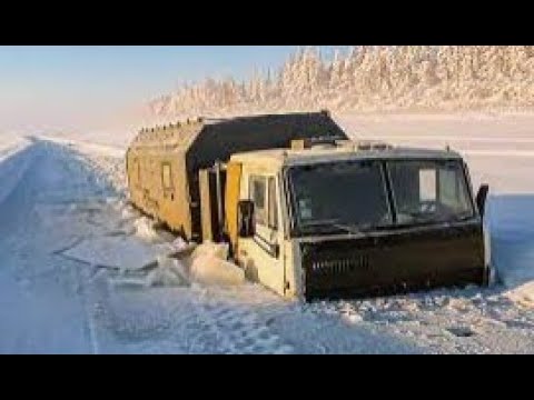 Видео: Зимник! Грузовики на тяжелом бездорожье Крайнего Севера