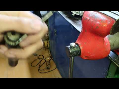 Видео: Ремонт ГБЦ Митсубиси Паджеро 4