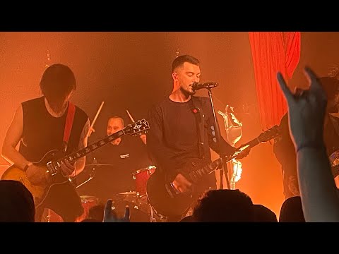 Видео: Нэил Шери - По кусочкам (Live in Moscow) 14.07.2024, 16 тонн