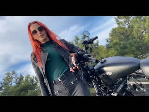 Видео: Обзор на Harley Davidson Sportster Iron 883 2012 года