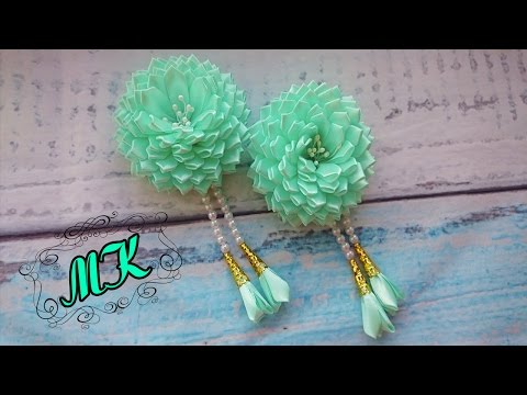 Видео: Цветы канзаши из узкой ленты 12 мм.  Канзаши . Цветок из атласной ленты