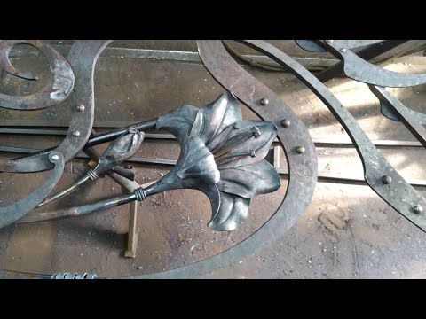 Видео: Кованая лилия модерновая.