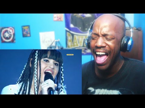 Видео: INCREDIBLE PERFORMANCE | Diana Ankudinova - Crow Reaction | "Ворона" - Диана Анкудинова