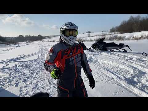 Видео: Покатушки на снегоходах. Рыбинск, река Ухра, март.