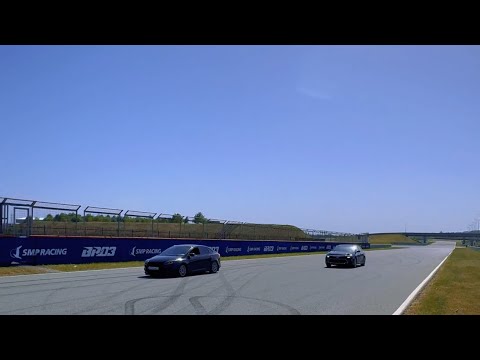 Видео: СТОКОВАЯ ПРИОРА ВСЕХ НАКАЗАЛА? Камри 3.5 VS Ford Focus 3 2.0