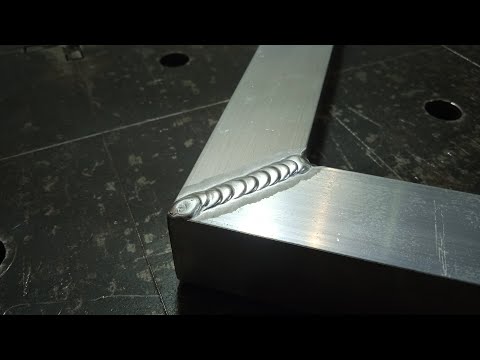 Видео: Сварка тележки из алюминия