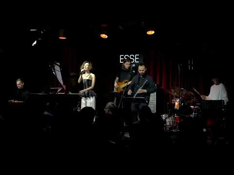 Видео: Цветочек Аленький – Нани Ева – 22.11.24 – джаз-клуб «ЭССЕ».