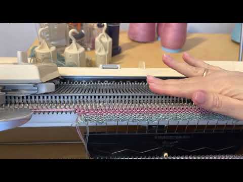 Видео: Ажур ручной деккеровкой на однофонтурной машине