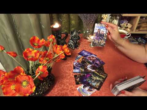 Видео: 🤔✨Думает ли о Вас загаданный Мужчина!💖Что интересно в мыслях?