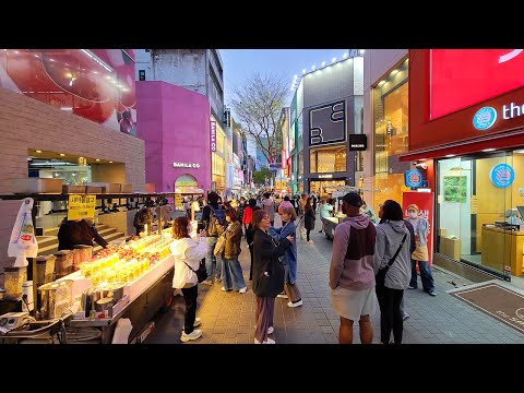 Видео: 4K тур по Сеулу | Торговая улица Мёндон, корейская уличная еда | Виртуальная прогулка