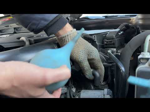 Видео: Mercedes M271 проверка КВКГ клапана вентиляции