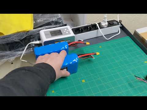 Видео: Тестування однакових батарей Molicell P42 6S2P, але одна зварена мідью 0,2*12, інша нікель 0,2*10*3