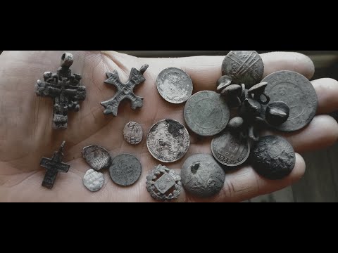 Видео: ШИКАРНЫЕ НАХОДКИ НА РАСПАХАННОМ ПОЛЕ!!!РЕДКИЕ КРЕСТЫ ,ПУГОВИЦЫ,СЕРЕБРО!!!КОП  С  Garrett Apex.