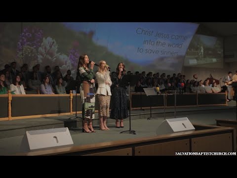 Видео: Пение «Отцы, вы надежду на нас возлагали…» — трио сестёр