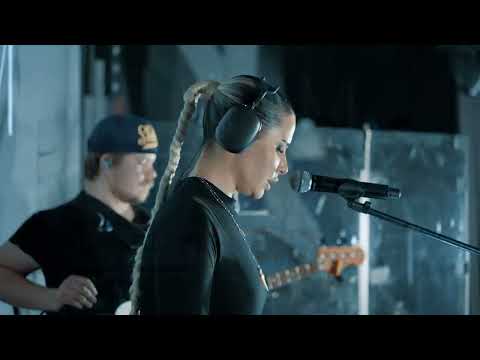 Видео: MIRAVI - Черный ворон (Live)