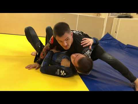 Видео: Треугольник из позиции «сайд-контроль». Лев Гладких