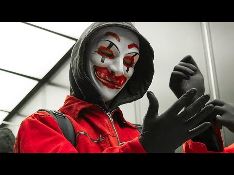 Видео: Гениальный Хакер Обманывает Полицию, Чтобы Выйти Безнаказанно