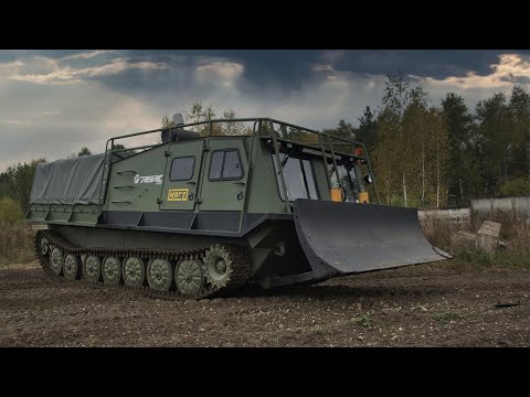 Видео: Обзор грузопассажирского МТЛБу с гидравлическим отвалом (ИЗГТ)