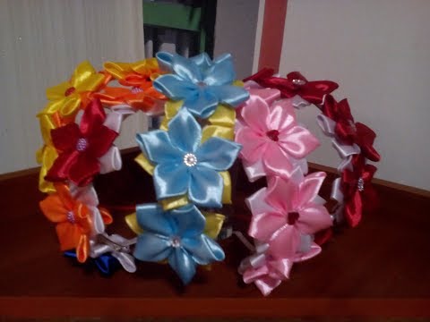 Видео: Нежные мини-цветочки из лент канзаши