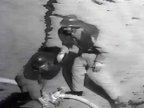 Видео: Техника безопасности в пожарной охране