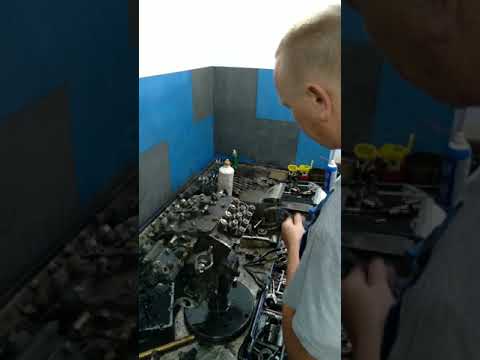 Видео: Течь топлива из-под верхнего штуцера ТНВД КАМАЗ .