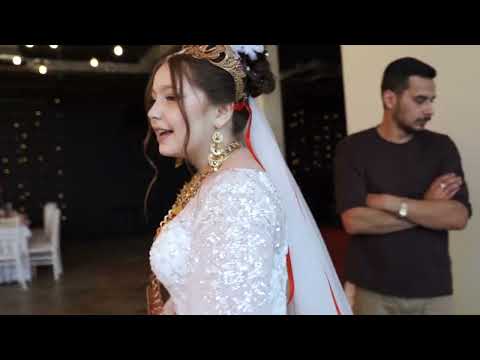 Видео: Цыганская красивая свадьба в Чебоксарах 25 июня 2024  Дмитрий и Регина видео 1 часть