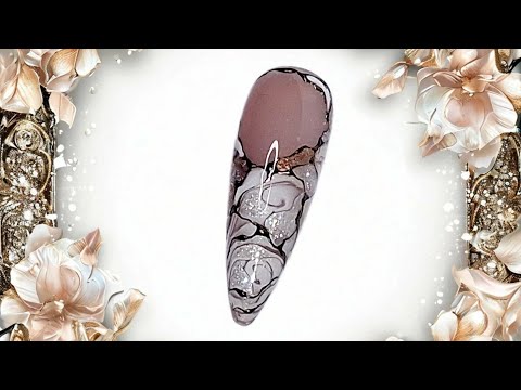 Видео: Идея праздничного маникюра. Розы - растекашки. МК/Holiday manicure idea.