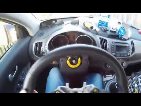 Видео: Kia Sportage 2014. Установка кнопок на руль