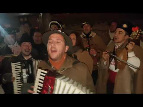 Видео: Коледари 2016 - Павел баня