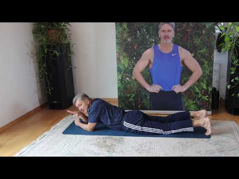 Видео: упражнения для мышц туловища 60+