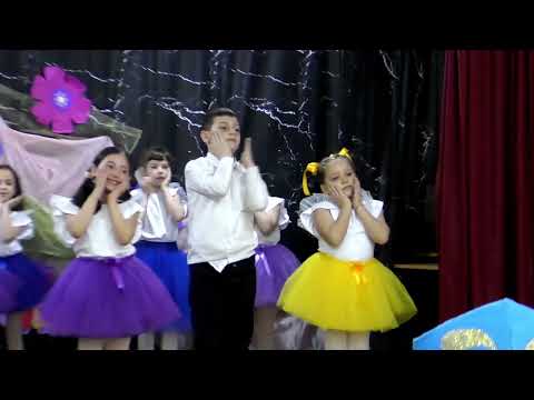 Видео: 1«А» кл. Танец КАПЕЛЬКА СЧАСТЬЯ (2)