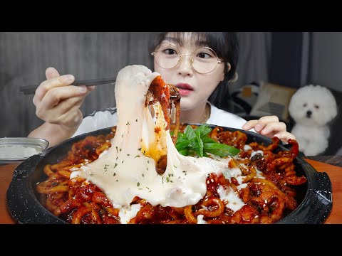 Видео: Острые куриные ножки с сыром и лапшой🔥Mukbang ASMR