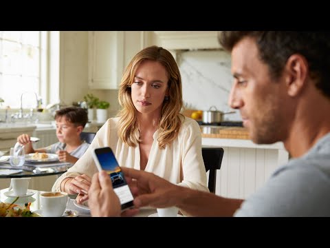 Видео: За завтраком наш сын сказал: «Мама вчера вечером плакала в машине незнакомца». Я не спросил, почему.