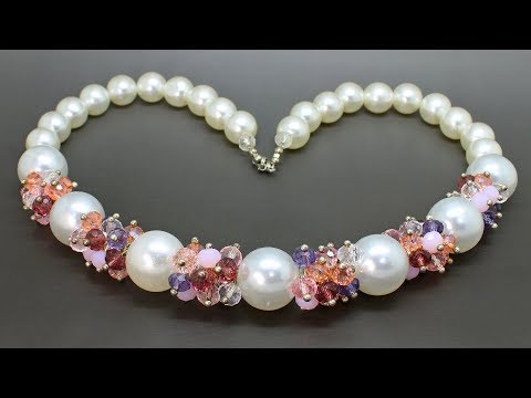 Видео: Колье из акриловых и стеклянных бусин мастер класс DIY Necklace from crystals beads