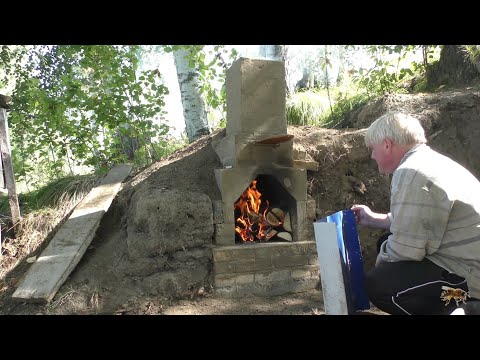 Видео: Пасека на связи. Сложили печь, печём хлеб.