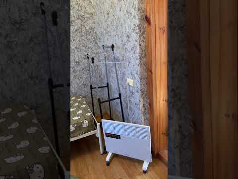 Видео: В одне вікно дивились двоє.....