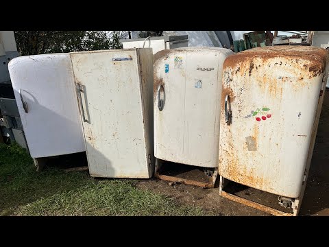 Видео: ГДЕ БОЛЬШЕ МЕДИ?! БИТВА СОВЕТСКИХ ХОЛОДИЛЬНИКОВ!