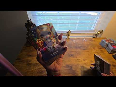 Видео: Кто-то понимает, насколько фальшивы эти люди вокруг него.